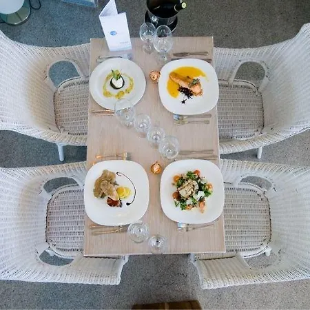 South Pearl Apartment